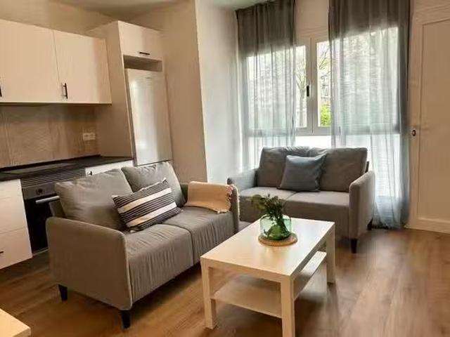 Habitación en Calle Pilar, Aluche