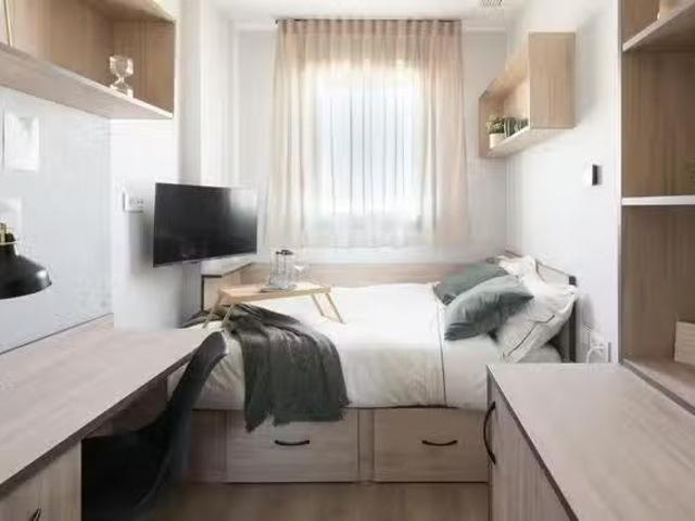 Habitación en Calle Píndaro, Puerto de la Torre