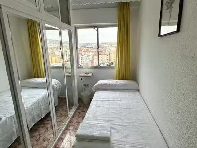 Habitación en Calle Princesa, Huelin