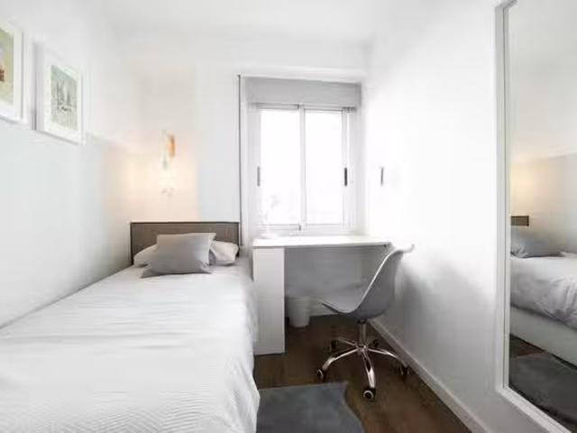 Habitación en Calle Rodríguez de Cepeda, Albors