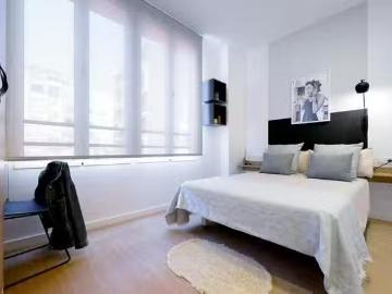 Habitación en Calle Salamanca, Gran Vía