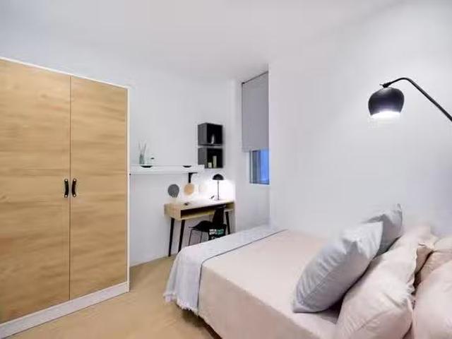 Habitación en Calle Salamanca, Gran Vía