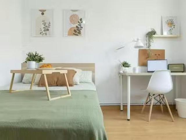 Habitación en Calle Santa Eva, Villaverde