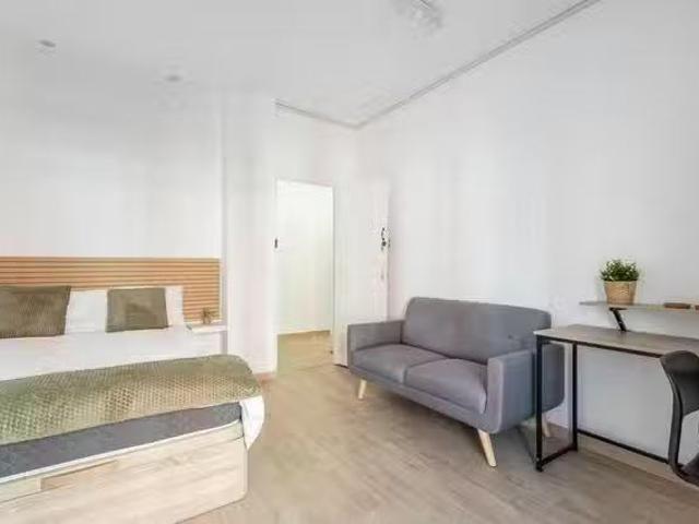 Habitación en Calle Santa Teresa, Centro