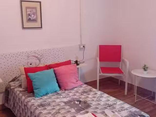 Habitación en Calle Segovia