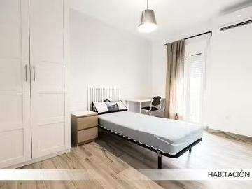 Habitación en Calle Torrijiano, Doctor Barraquer