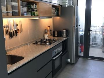 Habitación en casa moderna y tranquila