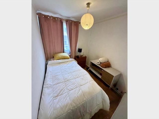 Habitación en casa residencial a 1 cuadra mall plaza egaña