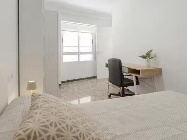 Habitación en Carrer Bisbe Winibal, La Llotja