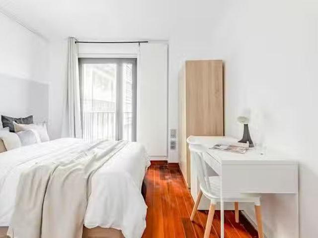 Habitación en Carrer Comte de Montornés, La Xerea