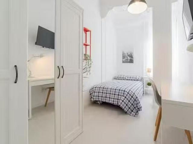 Habitación en Carrer Conca, Arrancapins