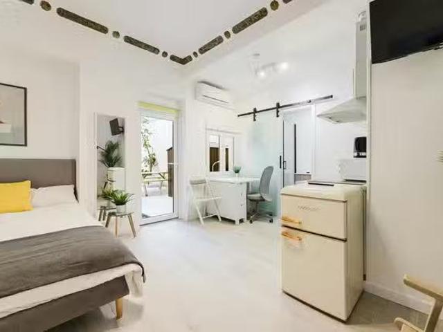 Habitación en Carrer d' Antonio Ponz, Poblados Marítimos
