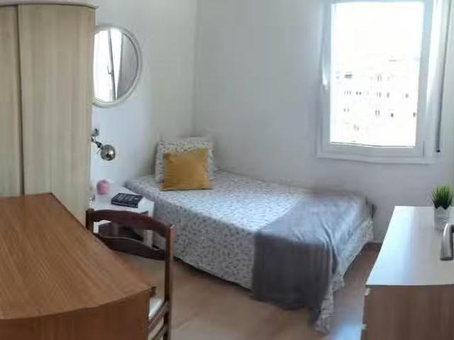 Habitación en Carrer d'Amílcar, El Guinardó