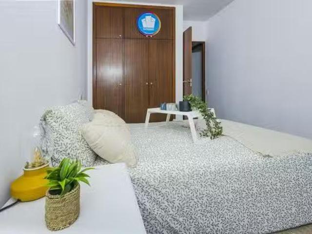 Habitación en Carrer d'Alvaro de Bazan, El Pla del Real