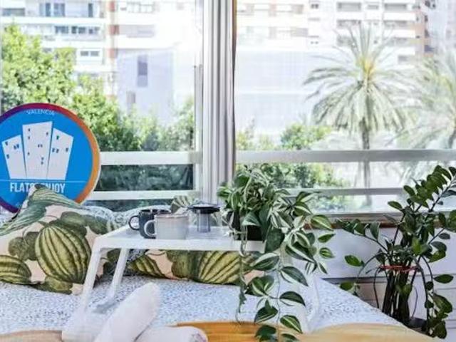 Habitación en Carrer d'Alvaro de Bazan, El Pla del Real