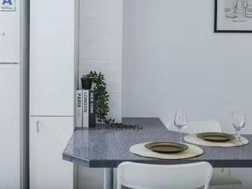 Habitación en Carrer d'Alvaro de Bazan, El Pla del Real