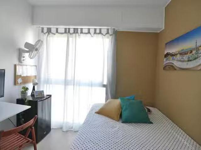 Habitación en Carrer d'Ausiàs Marc, Fort Pienc