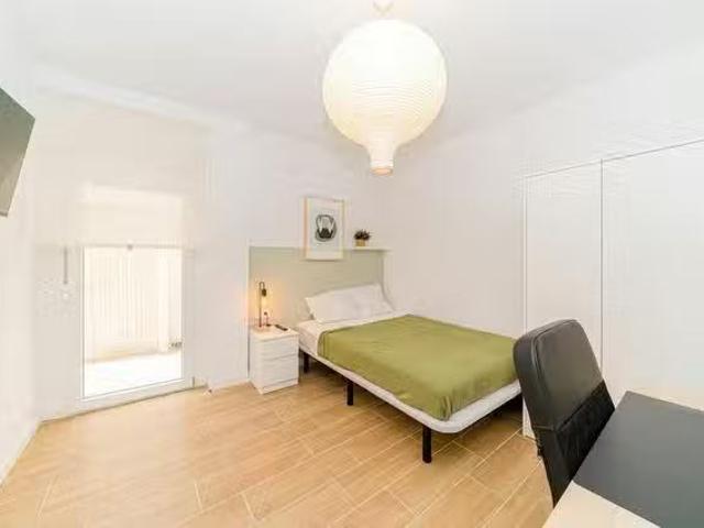 Habitación en Carrer de Torres Quevedo, Carolinas Bajas