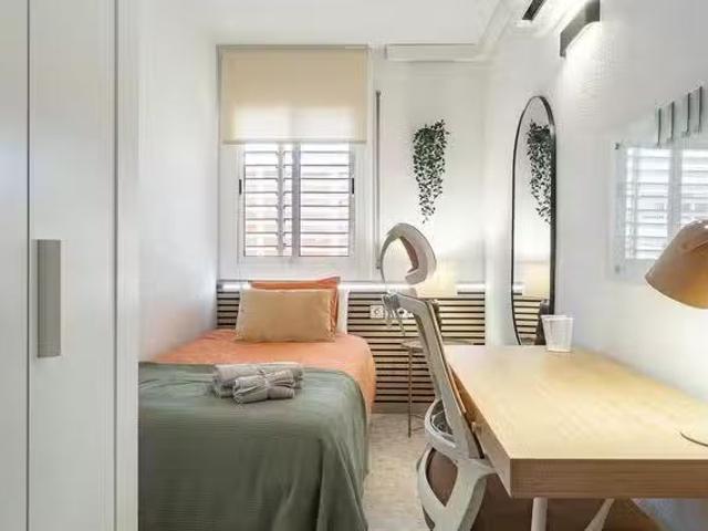 Habitación en Carrer de Vallparda