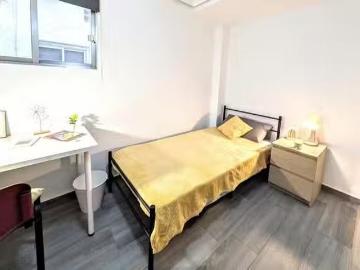 Habitación en Carrer de Bailén