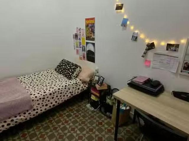 Habitación en Carrer de Balmes, L'Eixample