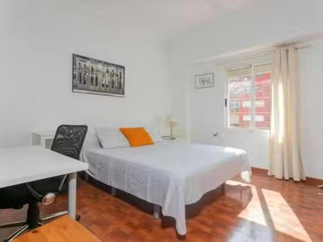 Habitación en Carrer de Bèrnia, En Corts