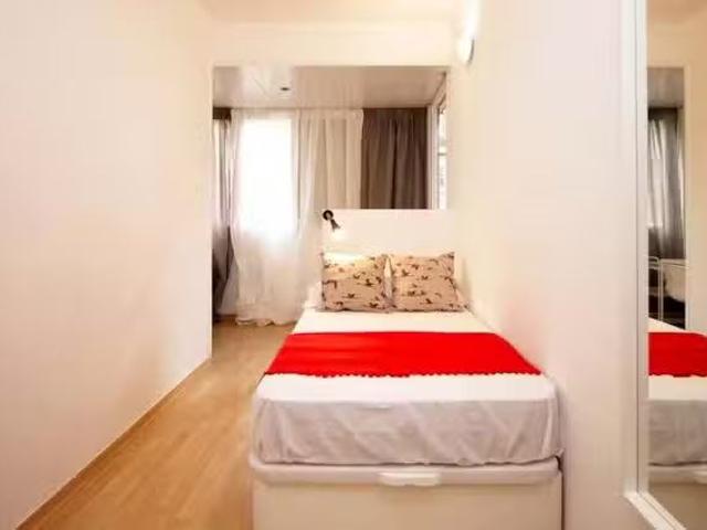 Habitación en Carrer de Caballero