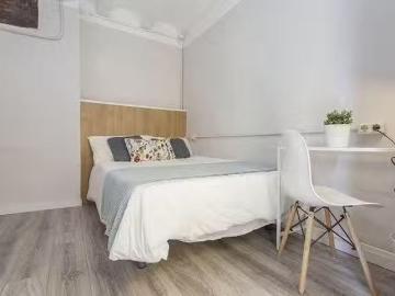 Habitación en Carrer de Calatrava