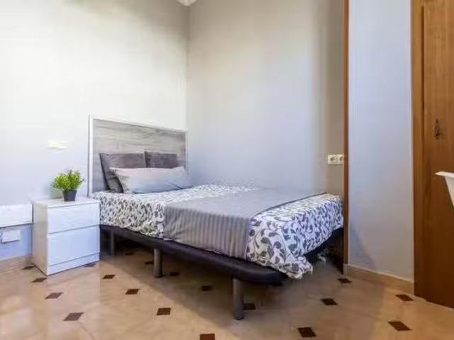 Habitación en Carrer de Ciscar