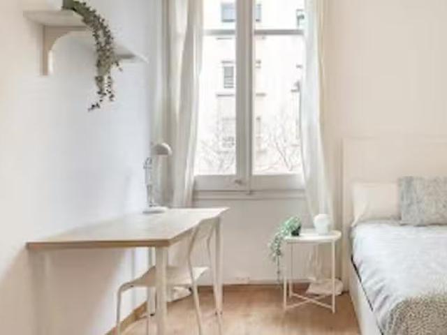 Habitación en Carrer de Còrsega, Sagrada Familia