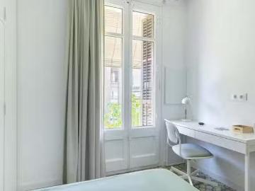 Habitación en Carrer de Còrsega
