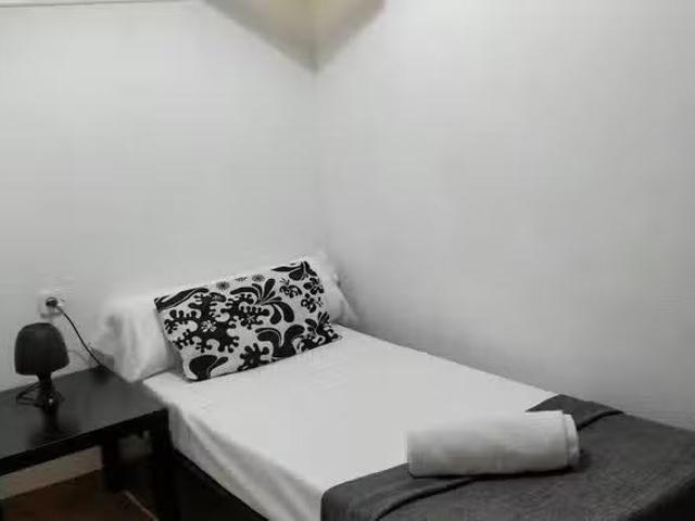 Habitación en Carrer de Ferran, El Gòtic