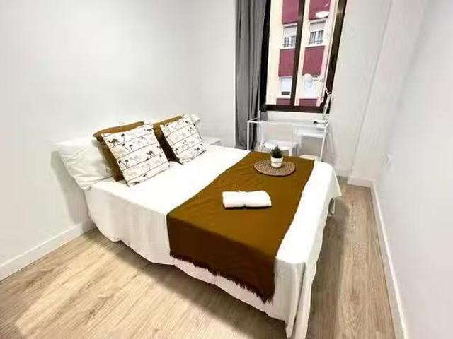 Habitación en Carrer de Finestrat, Quatre Carreres