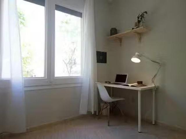 Habitación en Carrer de la Indústria, Sagrada Familia