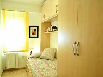 Habitación en Carrer de l'Encarnació, El Baix Guinardó