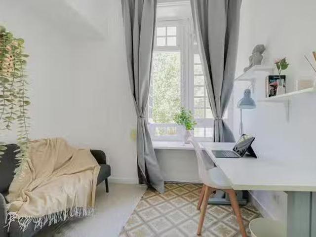 Habitación en Carrer de l'Encarnació, Gràcia