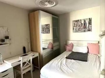 Habitación en Carrer de Leiva, Hostafrancs