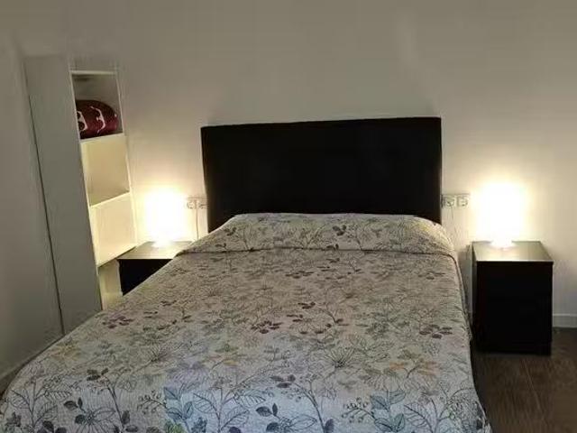 Habitación en Carrer de Lorenzale, Sant Martí