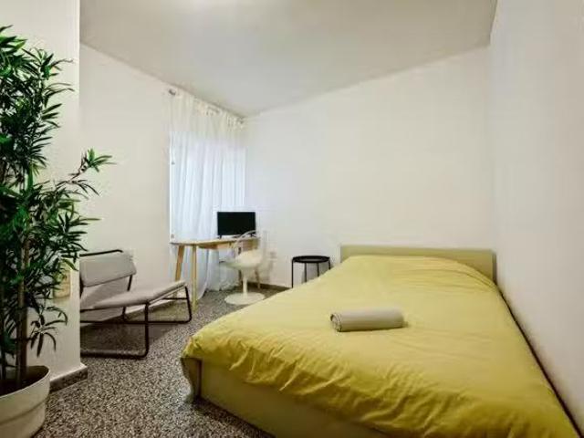 Habitación en Carrer de Lleida, La Saïdia