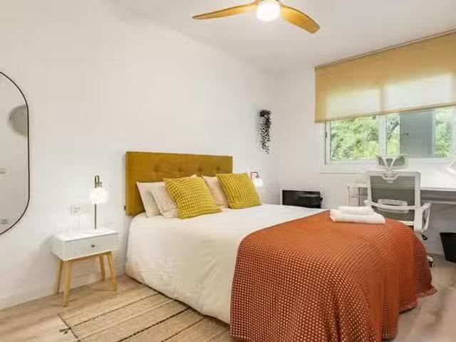 Habitación en Carrer de Mariné