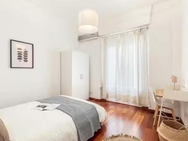 Habitación en Carrer de Navellos, Ciutat Vella