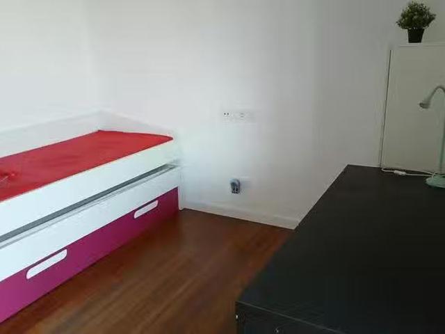Habitación en Carrer de Portugal, Sant Andreu