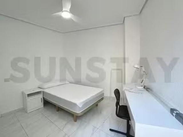 Habitación en Carrer de Quart, Ciutat Vella