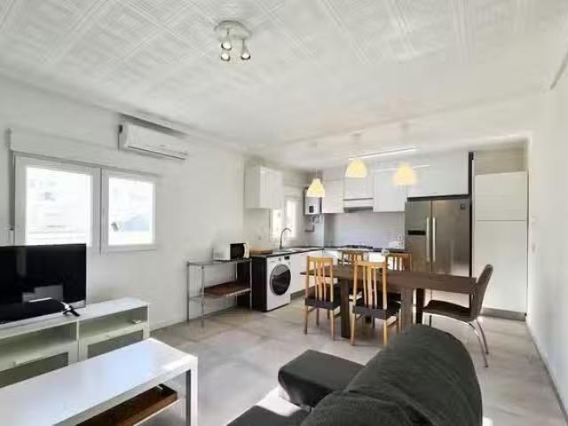 Habitación en Carrer de Ramiro de Maeztu, Camins al Grau