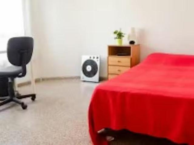 Habitación en Carrer de Rodríguez de Cepeda, Albors