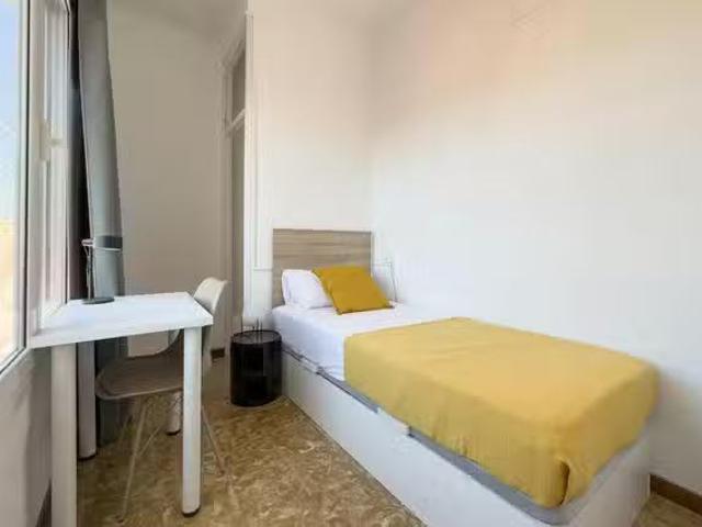 Habitación en Carrer de Sant Pau, El Raval