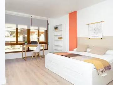 Habitación en Carrer de Santa Eugènia