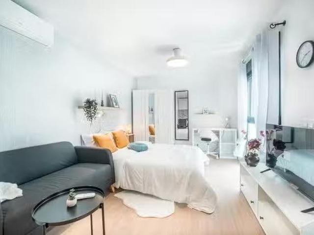 Habitación en Carrer del Capità Baltasar Tristany, Pont nou
