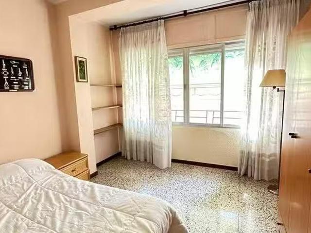 Habitación en Carrer del Cardenal Cervantes, Ciutat