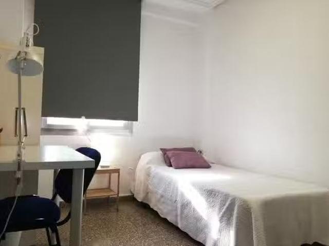 Habitación en Carrer del Clariano
